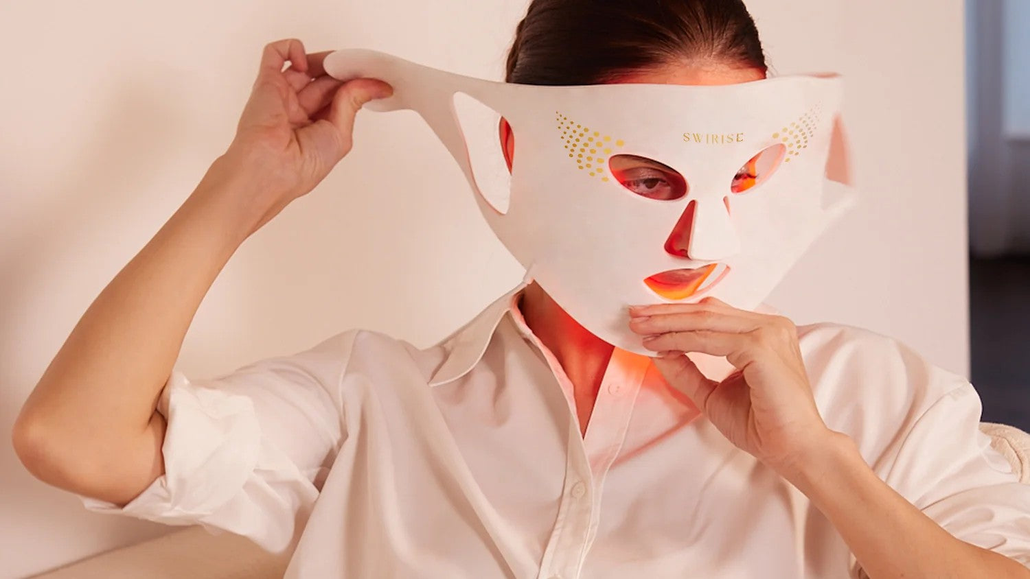 2025 Best Red Light Therapy Mask: Swirise vs Omnilux vs CurrentBody vs Dr. Dennis Gross vs Mito