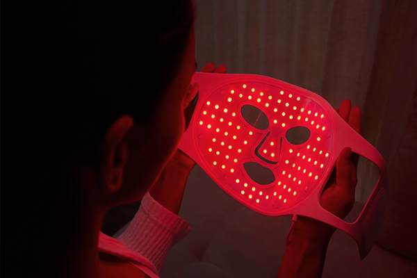 5 Best LED Face Masks in 2025 [Reviewed & Ranked]